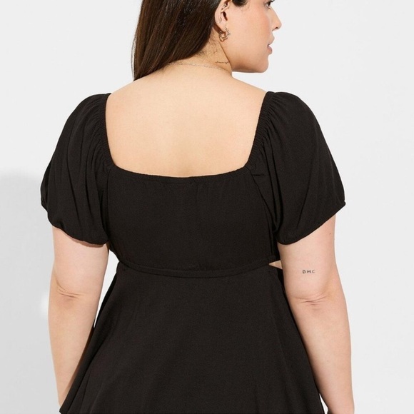 NWT Torrid Babydoll Rayon Slub With Side Cutouts Top In Deep Black - Picture 2 of 5